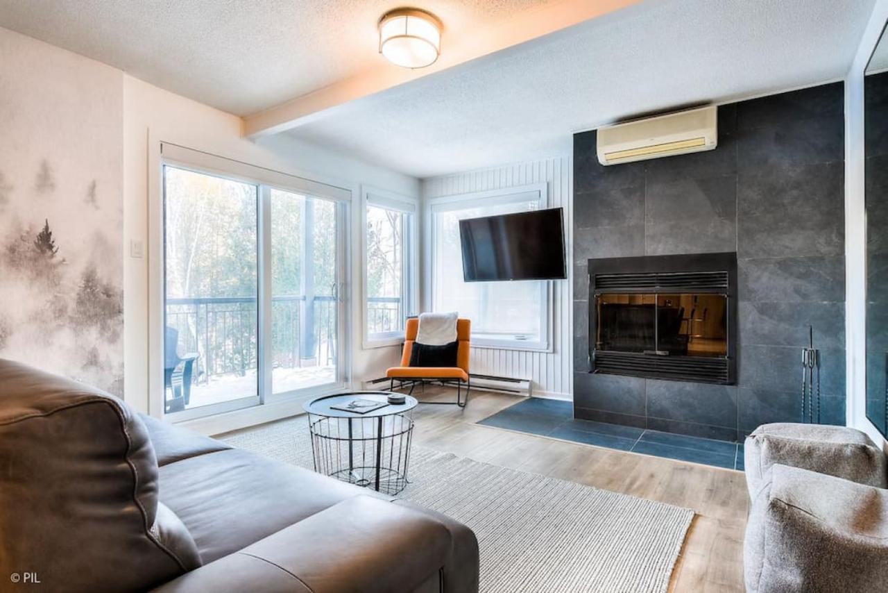 Chic Mt-Tremblant Condo With View On The Lake By Denstays Mont-Tremblant Kültér fotó