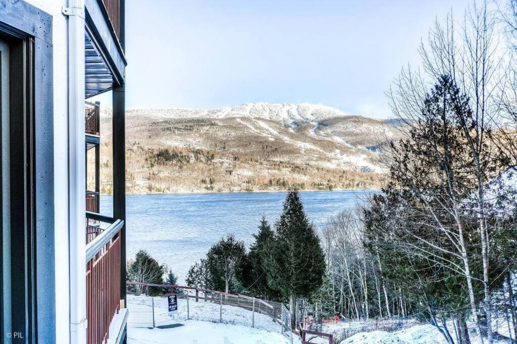 Chic Mt-Tremblant Condo With View On The Lake By Denstays Mont-Tremblant Kültér fotó