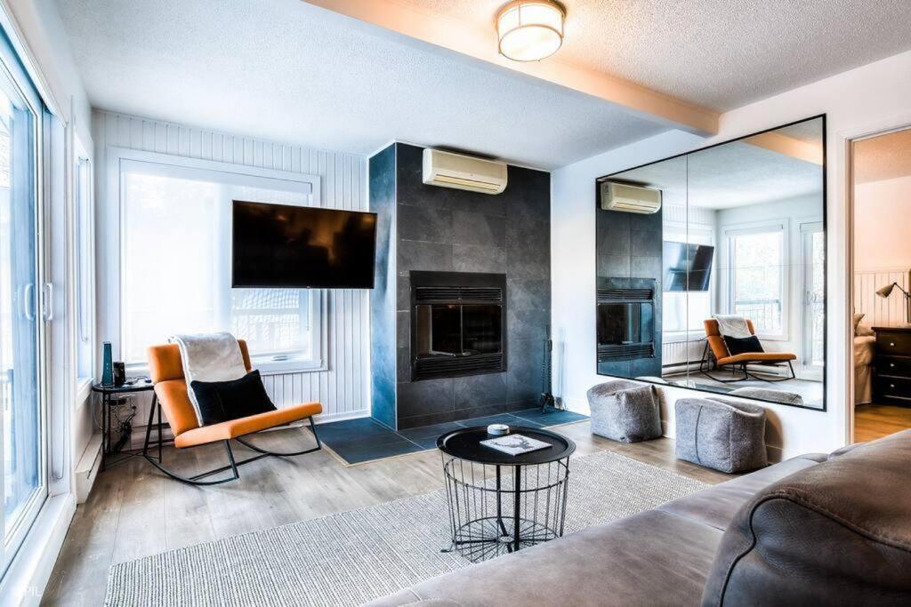 Chic Mt-Tremblant Condo With View On The Lake By Denstays Mont-Tremblant Kültér fotó